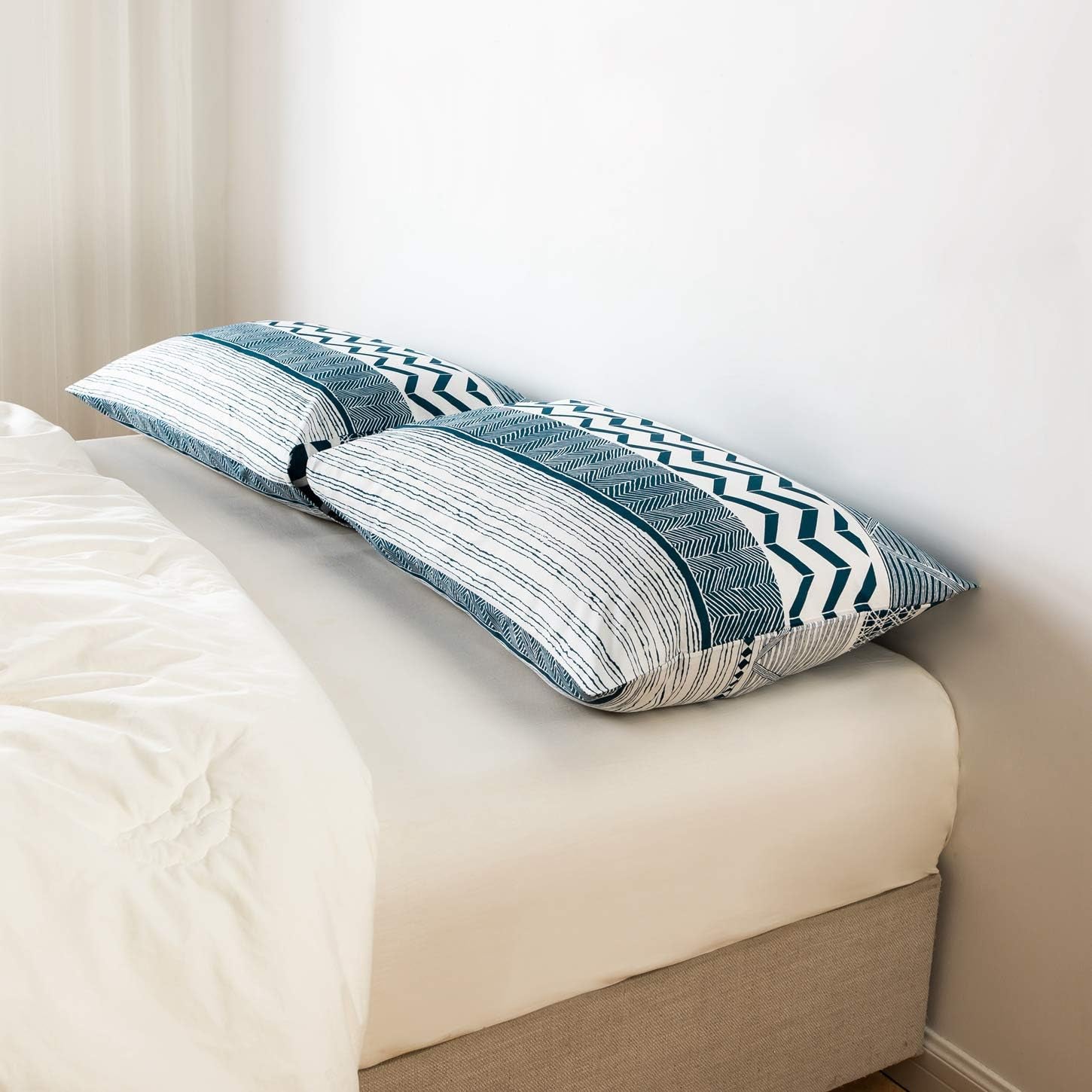 Blue Aztec Pillow Cases Set of 2 100% Cotton Queen Size Boho Geometric Patterned Pillow Covers Vintage Bohemian Print Bed Pillow Protector with Envelope Closure Soft (20 in X 26 In)