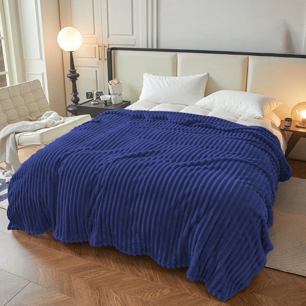 Fleece Throw Blanket, Extra Soft Lightweight Blanket with Strip, Plush Fuzzy Cozy Blankets and Throws for Couch, Bed, Sofa Cozy, Warm and Breathable